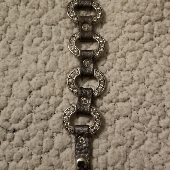 Grey/Rhinestone Premier Designs - Picture 1 of 2